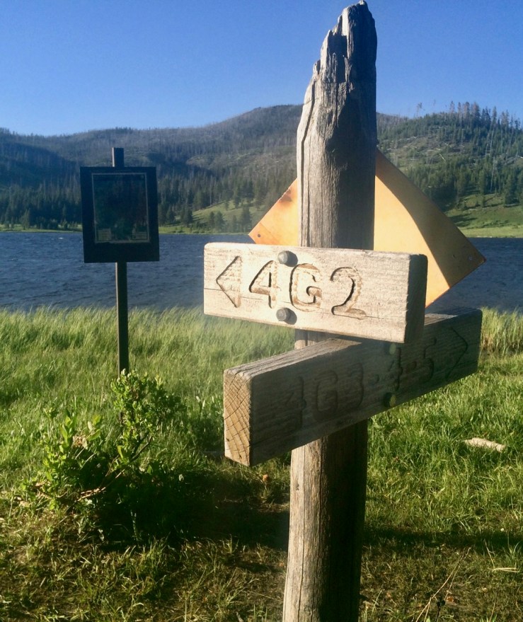 Day-051-Grebe-Lake-4G2-Sign